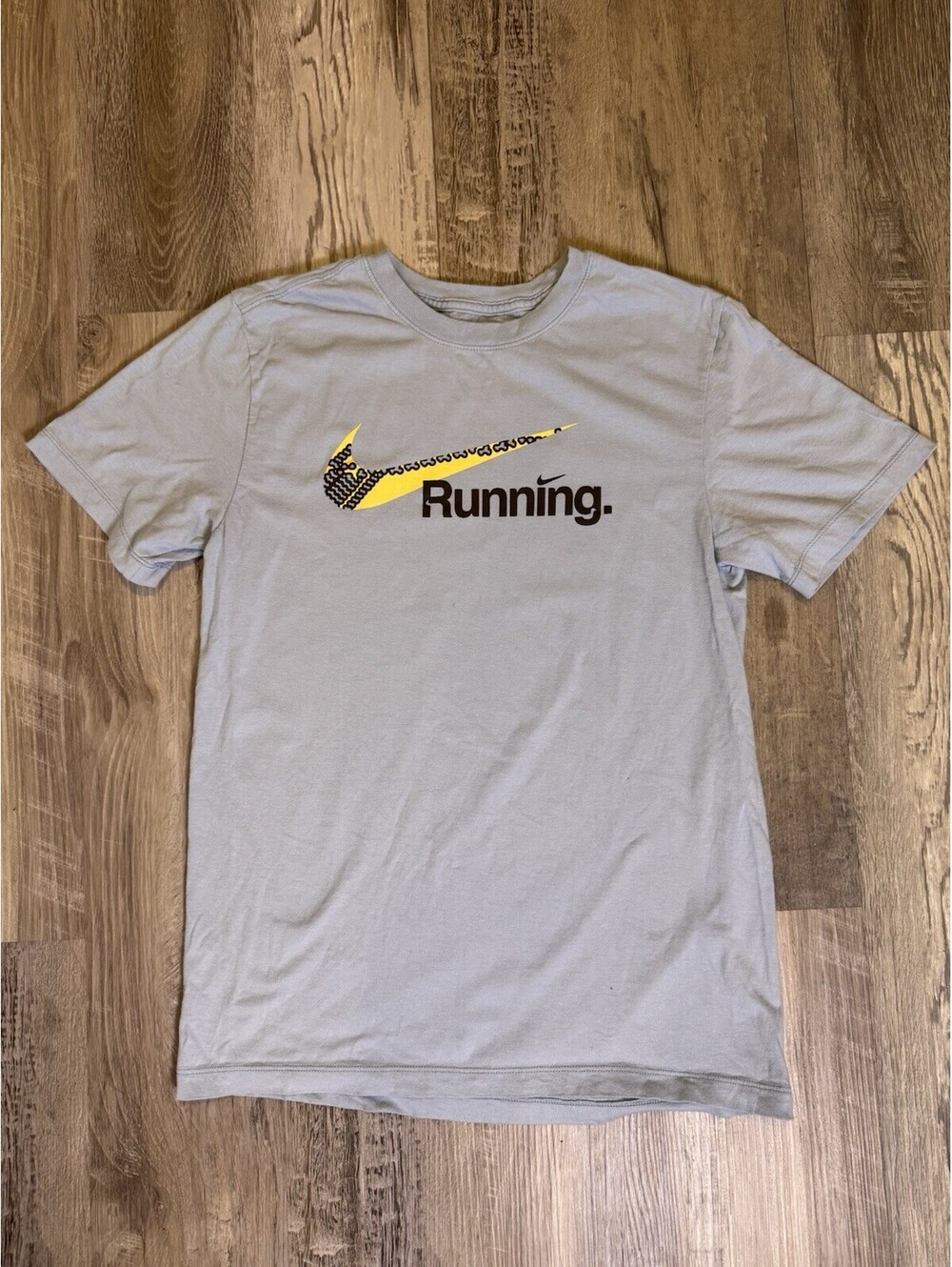 Nike men’s running t-shirt blue small swoosh the Nike tee